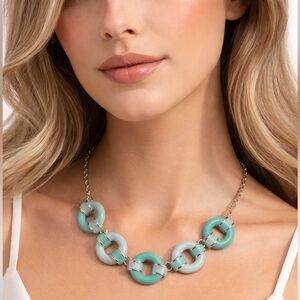NWT | KIM ROGERS Aqua & Blue Circular Link 16-19” Necklace